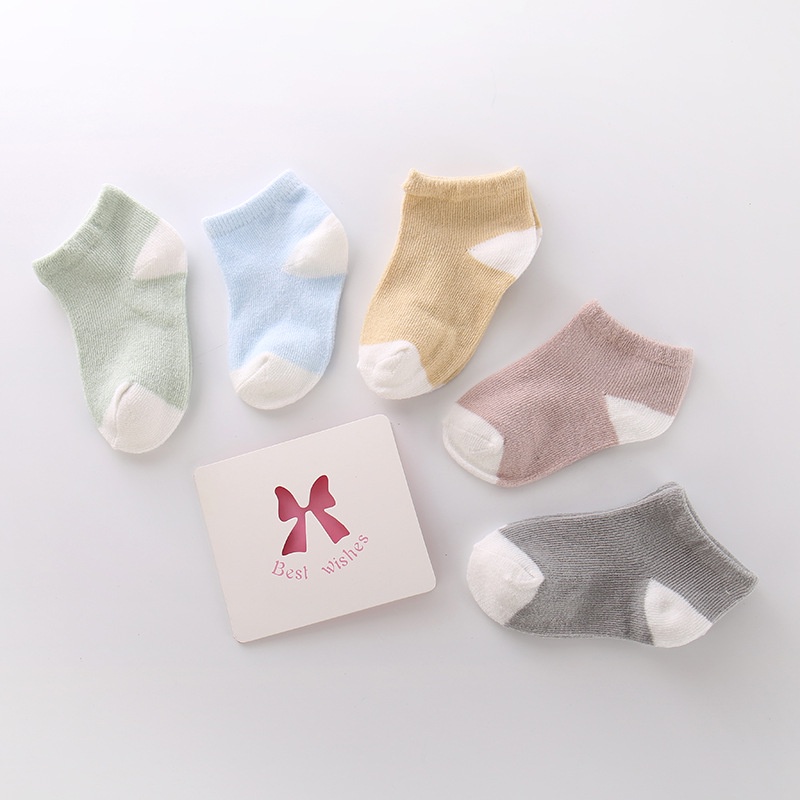 Set 5 Đôi Tất Mềm Mại Ấm Áp Cho Bé