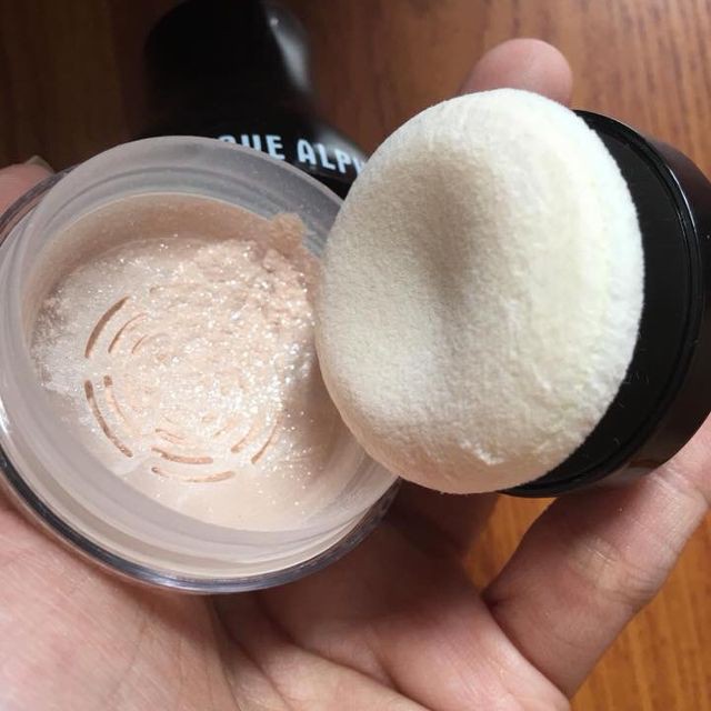 Phấn Phủ Bột Kiềm Dầu Có Nhũ Bắt Sáng - Love Alpha (Kèm Bông Phấn) | BigBuy360 - bigbuy360.vn