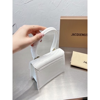 TÚI JACQUEMUS DA BÒ SIZE 18CM (Sẵn tay xoắn)