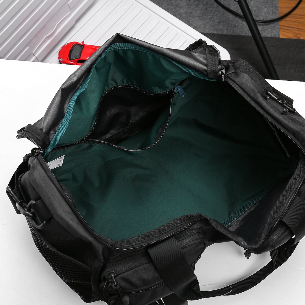 Túi trống du lịch/Túi tập Gym Training Poly thể thao chất liệu chống thấm nước, có ngăn đựng riêng đồ ướt, đồ tập