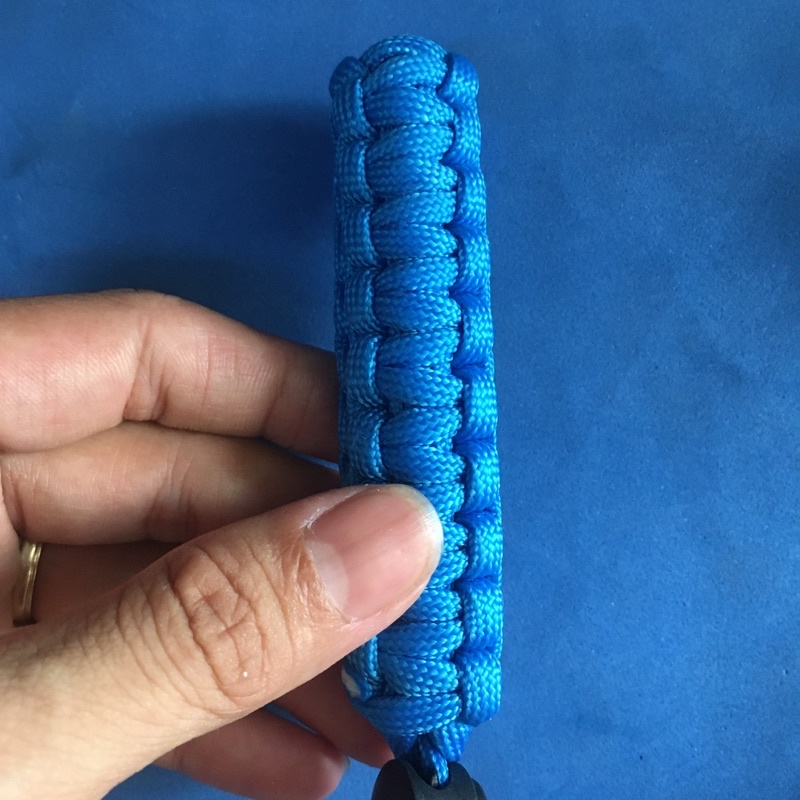 Dây đeo máy ảnh tết tay - Đỏ, xanh, đen và ngụy trang