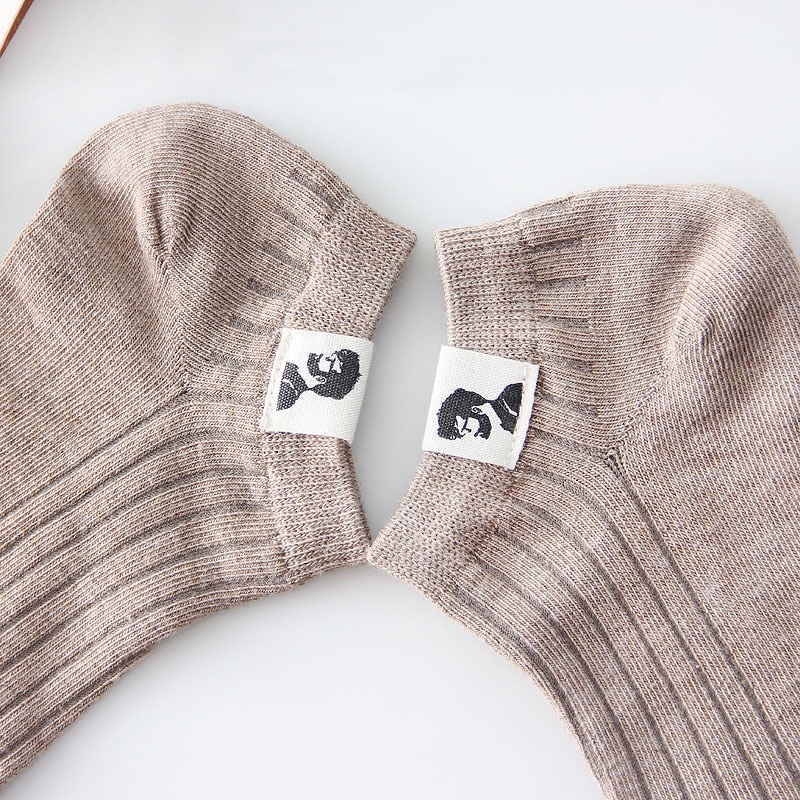 Vớ cotton mỏng màu trơn phối nhãn dán phong cách mùa hè cho nam
