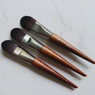 Cọ nền Mufe Foundation Brush N106