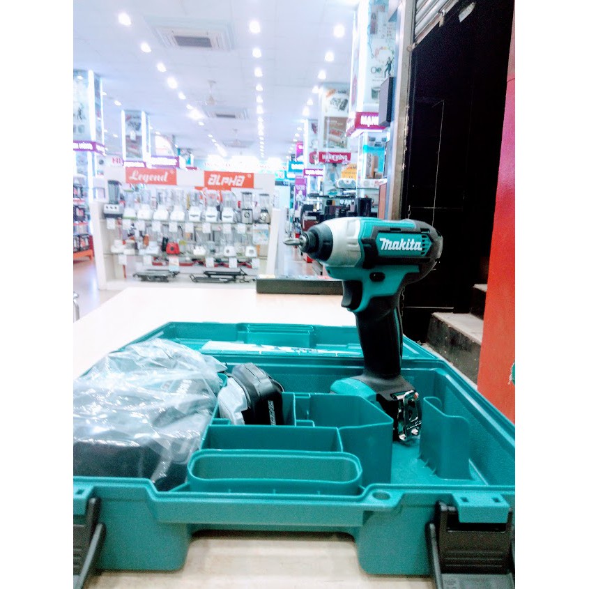 Máy vặn vít dùng pin 12V Makita TD110DSYE