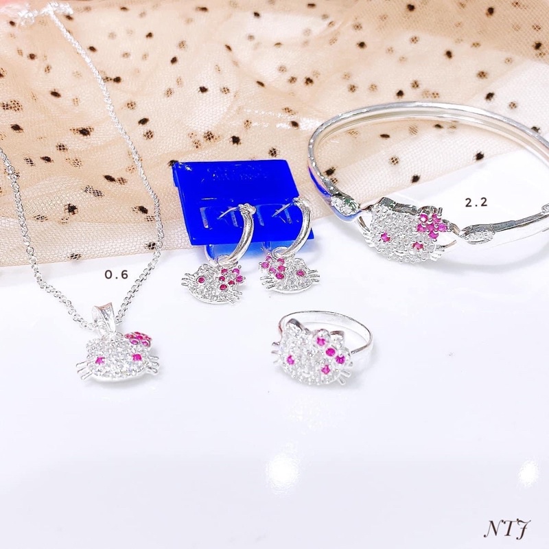 Bộ mèo kitty bạc ta cho bé