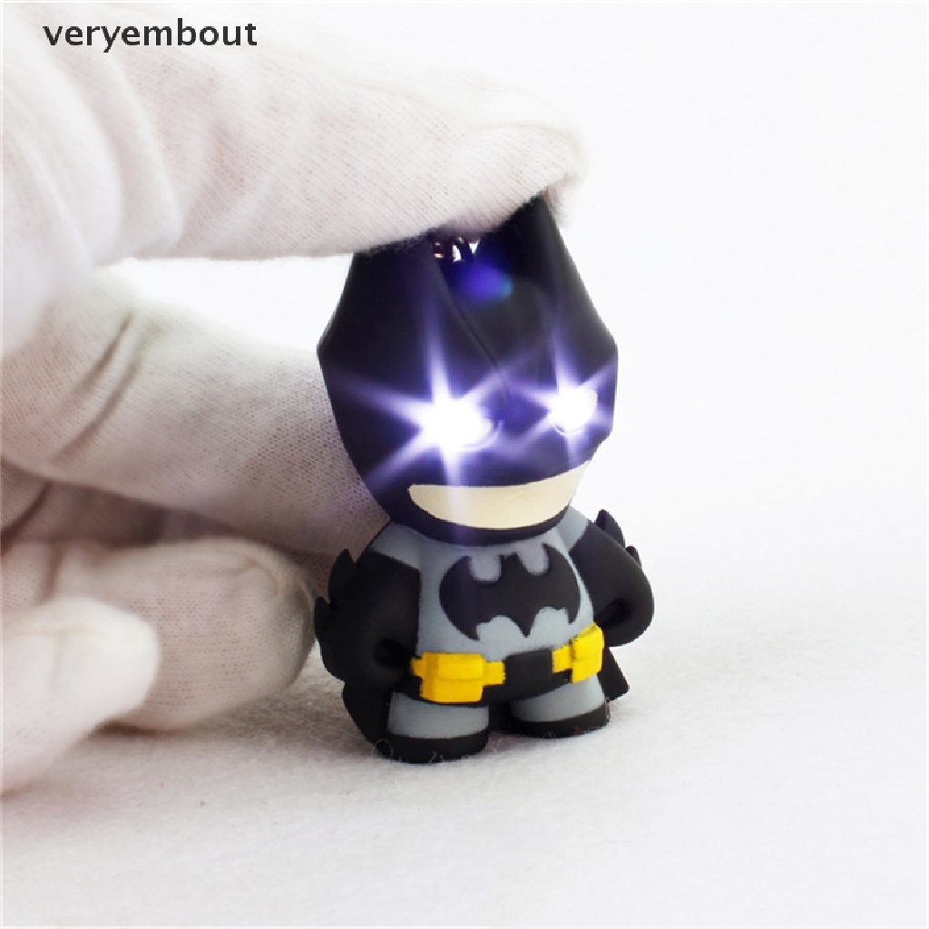 Ut Mới Móc Khóa Hình Batman Có Đèn Led Và Âm Thanh Cá Tính