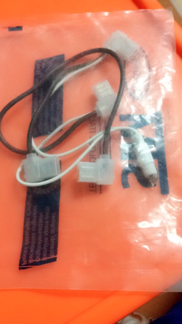 Dây giắc cắm có đèn báo bình nóng lạnh ariston loại tốt