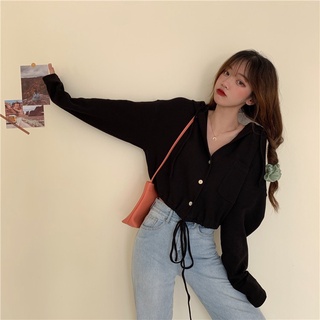ÁO HOODIE RÚT DÂY CROPTOP - ÁO KHOÁC NỈ MŨ TÚI NGỰC CÚC CÀI DÀI TAY CROPTOP ĐEN TRẮNG - Hàng hot thu đông