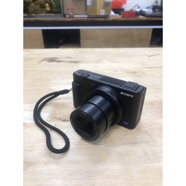 Máy ảnh Sony Zv1