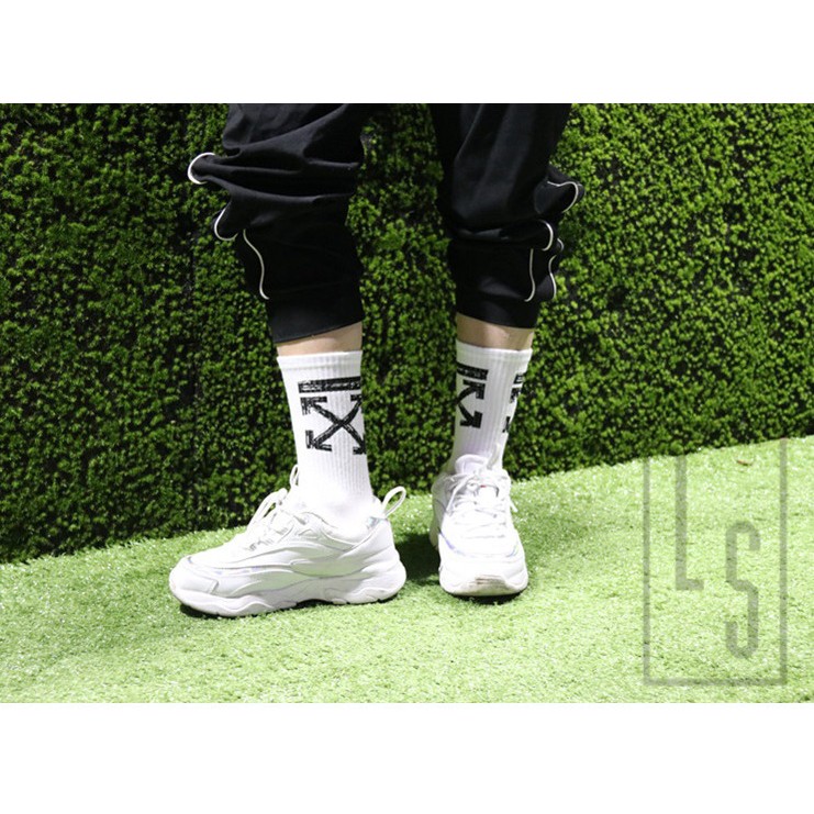 Vớ OFF WHITE ulzzang unisex họa tiết chữ thập [SHOPEE TRỢ GIÁ]