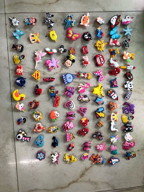 TICKER đính dép Cross