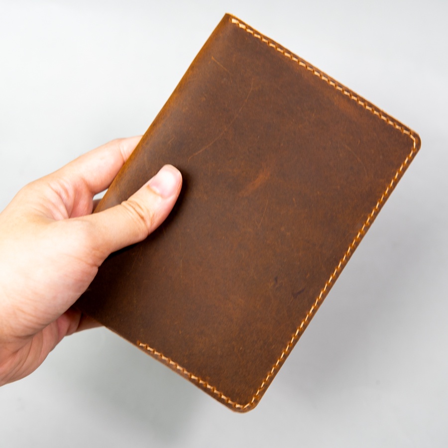 Ví da đựng hộ chiếu passport WEMODA chất liệu da bò sáp handmade bảo hành 24 tháng có khắc tên