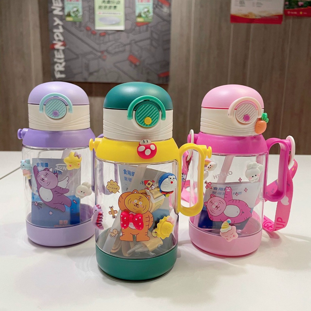 Bình Nước 500ml Cho Các Bé Có Tay Cầm Dây Đeo Tặng Kèm Sticker