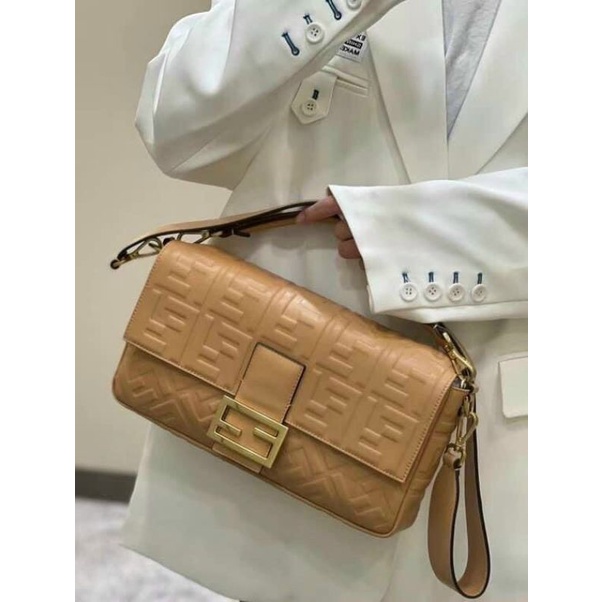 Túi Fendi cao cấp.