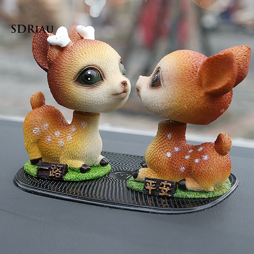 Tấm giữ điện thoại chống trượt chịu nhiệt đa năng tiện lợi dùng trên xe hơi