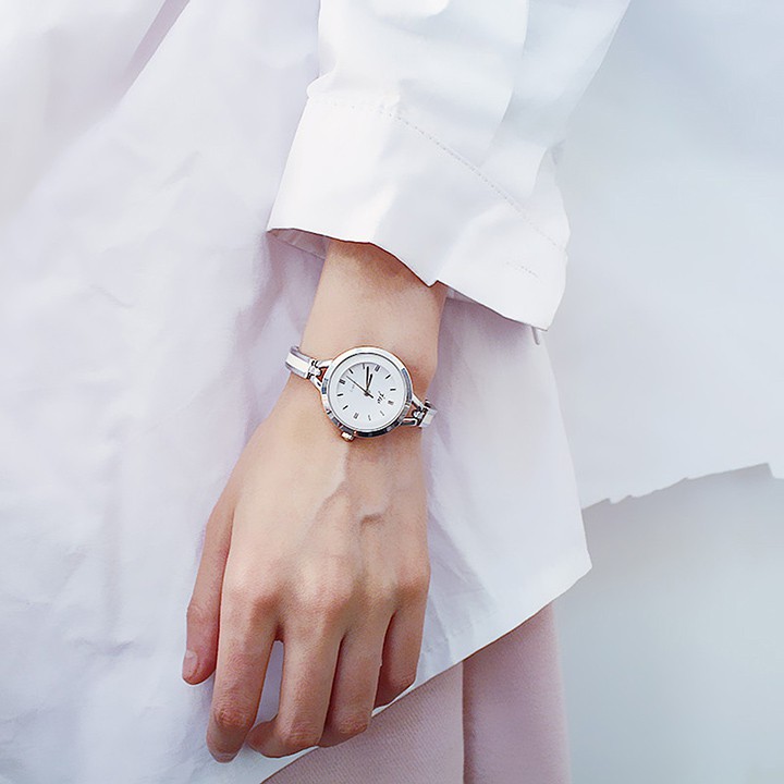 Đồng hồ nữ Jw002 dây thép mặt tròn đa giác 3D Bán lẻ giá sỉ