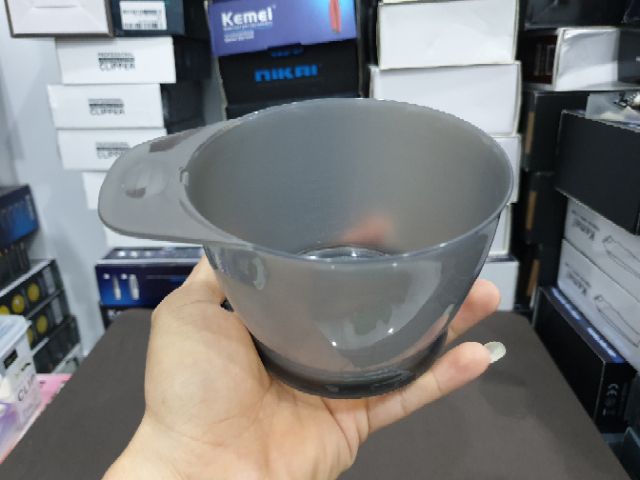 Chén Đựng Thuốc Nhuộm Nhựa Dày Chống Bể Có Vạch Chia Dung Tích 500ml.