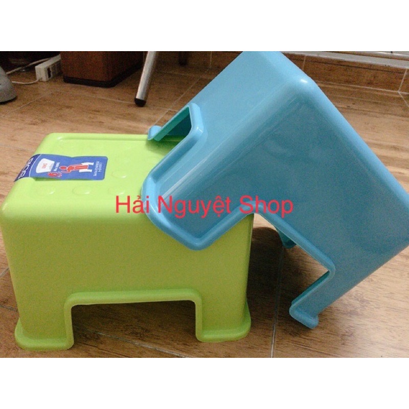 GHẾ NHỰA NHÀ TẮM SOLA - SOLA35006