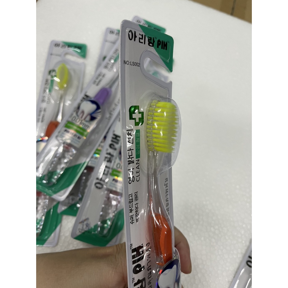 Combo 3 cây Bàn Chải Đánh Răng Lông Mềm NO126 Hàn Quốc (Giao Màu Ngẫu Nhiên)