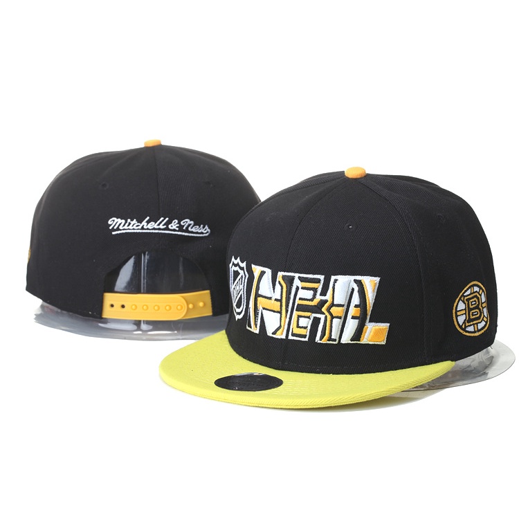 Mũ Snapback Cotton Boston Bruins Mitchell & Ness