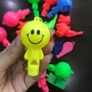 Còi thổi cute