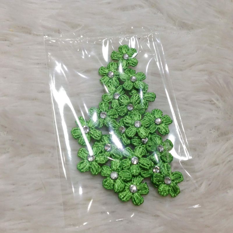 18 hoa mai mini thêu 3d đính đá xoàn lấp lánh size 1.2cm trang trí quần áo thủ công handmade