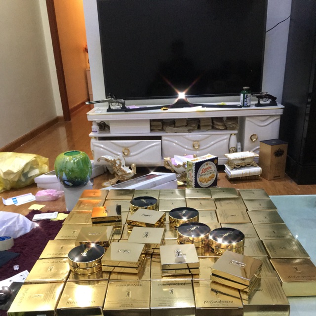 Phấn nước Cushion Ysl