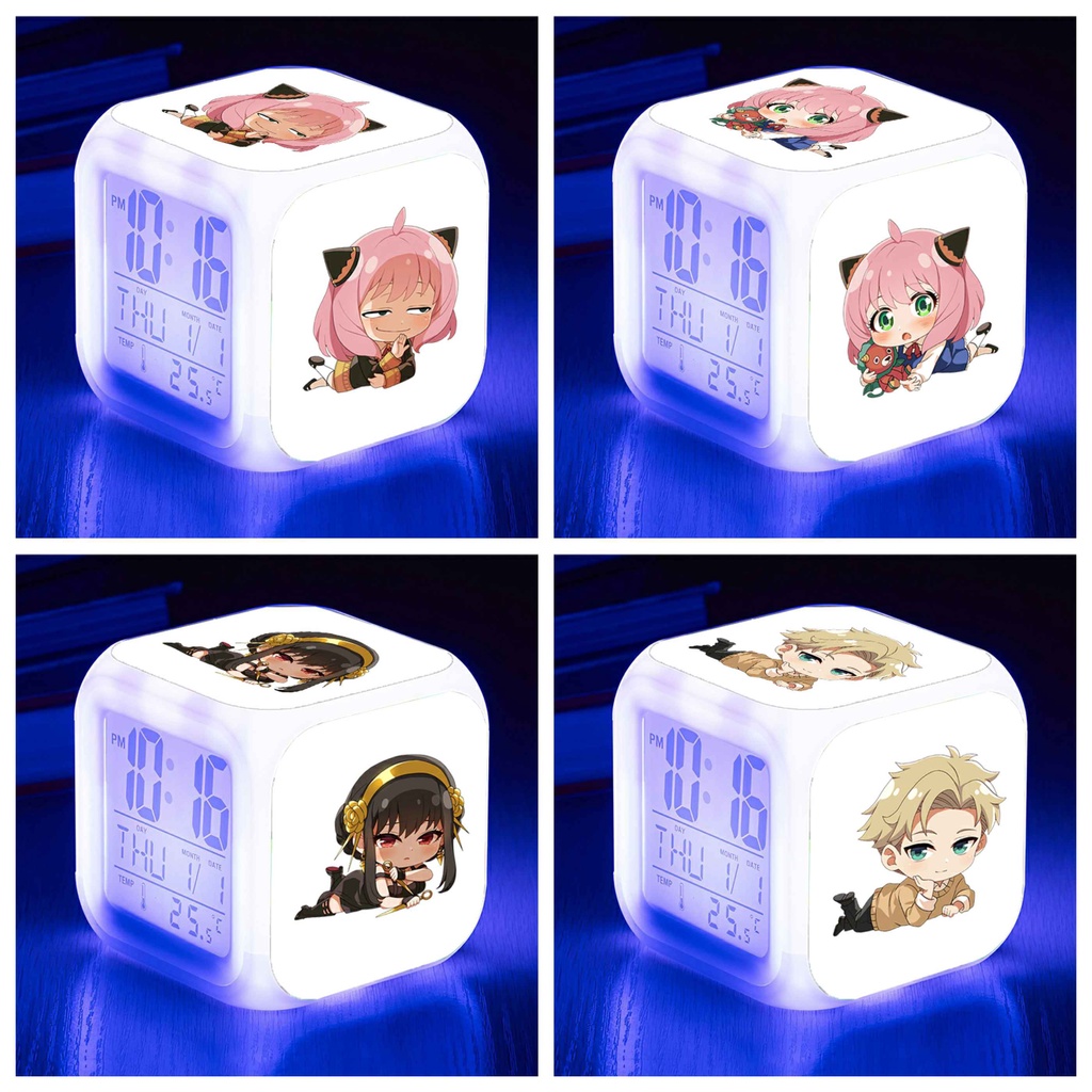 Đồng hồ báo thức để bàn in hình SPY x Family ver nằm gia đình điệp viên anime chibi dễ thương xinh xắn đèn LED đổi màu