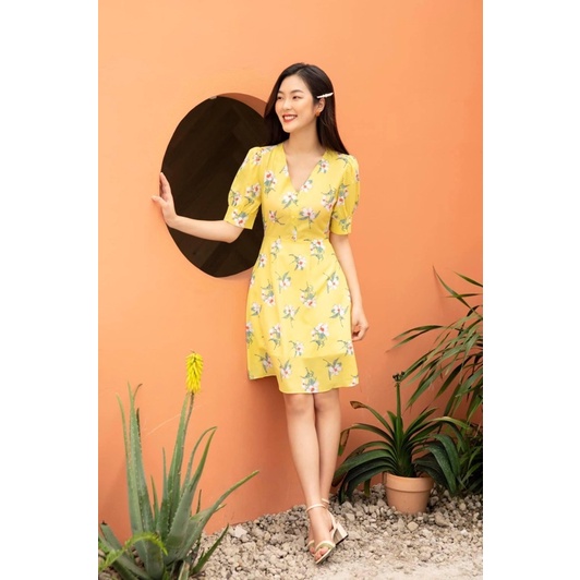 Đầm hoa vàng 🌼