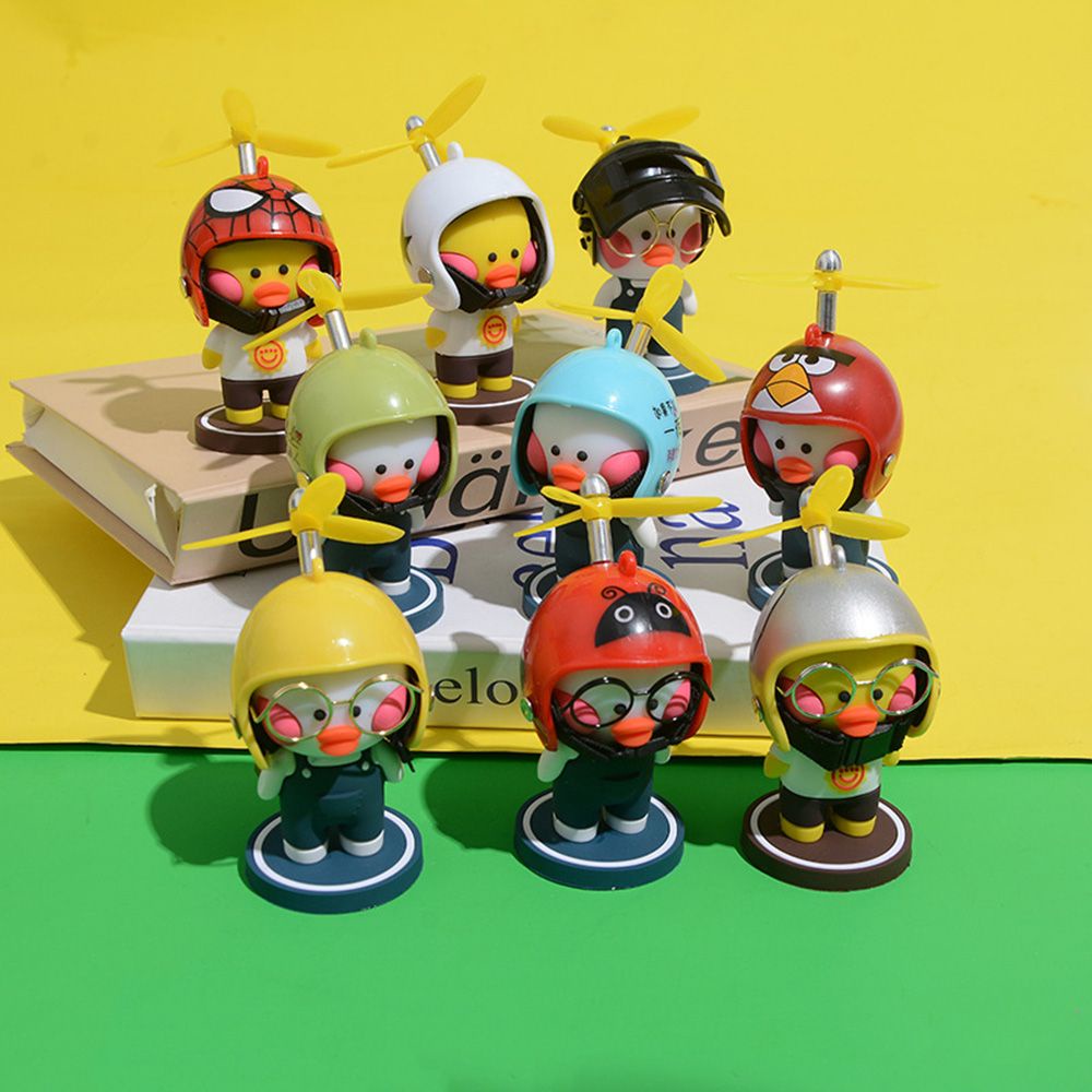 Mô hình chú vịt đội mũ bảo hiểm có chong chóng tre đáng yêu dành cho trang trí nhiều mẫu tùy chọn