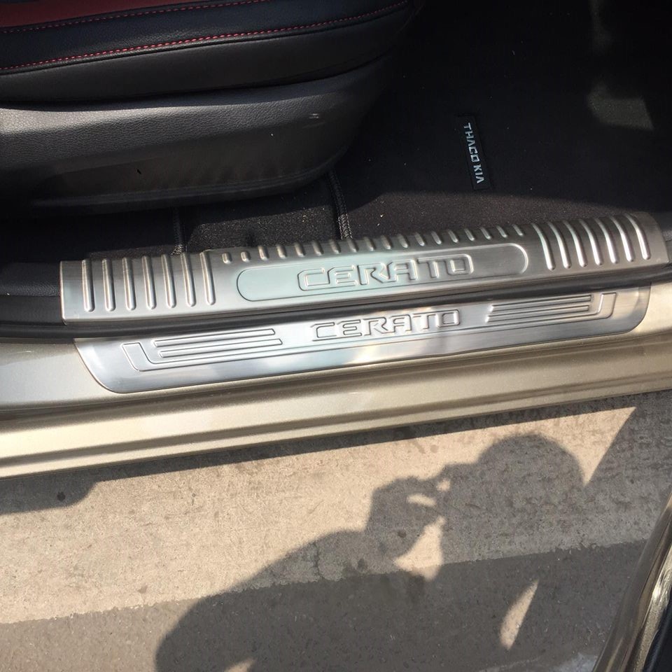 Ốp Bậc Cửa, Nẹp Bước Chân KIA Cerato 2019-2021 Chất Liệu Inox Cao Cấp