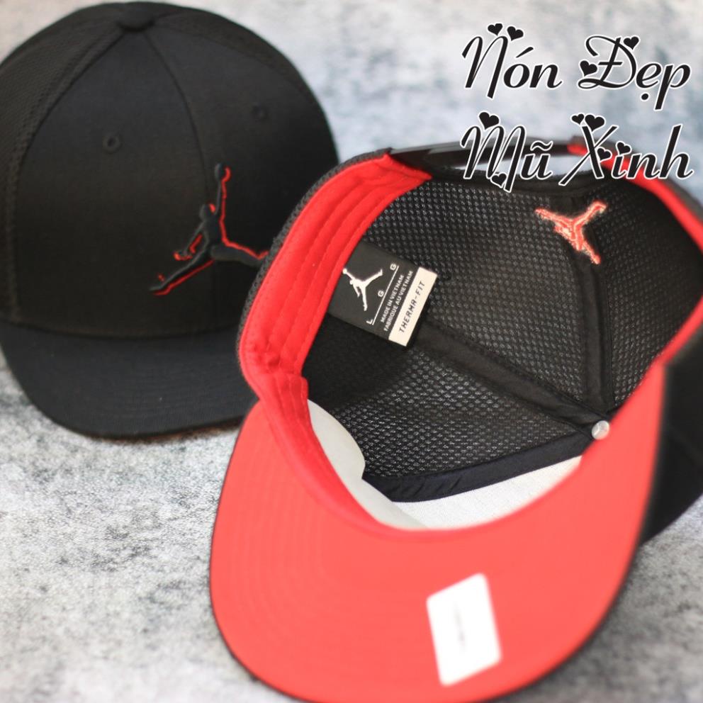 Siêu phẩm Nón Snapback Jordan chất vải cotton nhung da lộn/lưới xốp màu đen logo thêu nổi