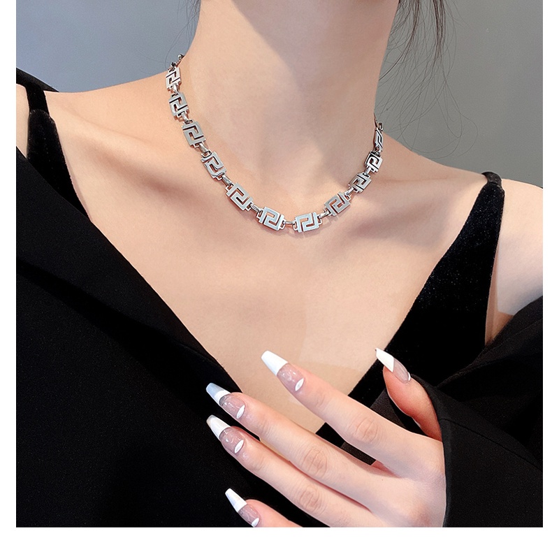 Dây chuyền mặt vuông dáng ngắn phong cách hip hop 19A1383