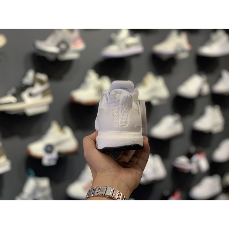 Giày thể thao/ Sneaker Ultra boost 4.0 trắng (Full box + tặng kèm tất sneaker)