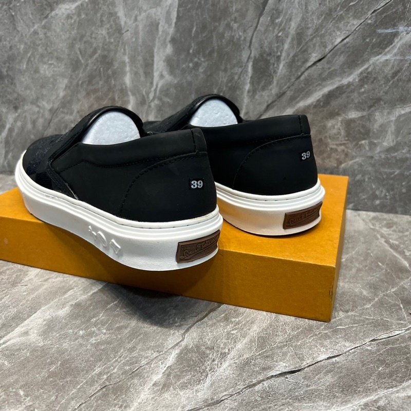 Giày lười nam L.v  thêu vân Đế Cao Su - Giày Slipon L.v đế khâu cao cấp