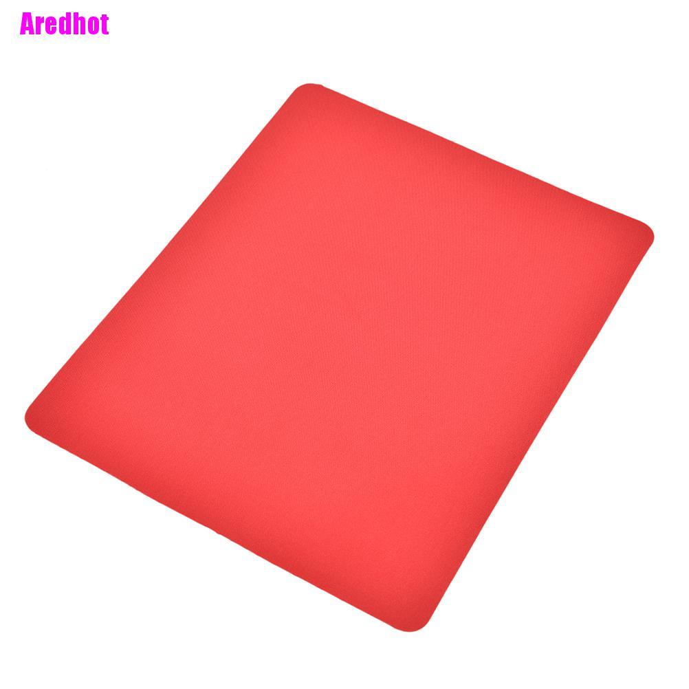 Tấm lót chuột hình chữ nhật chống trượt tiện dụng