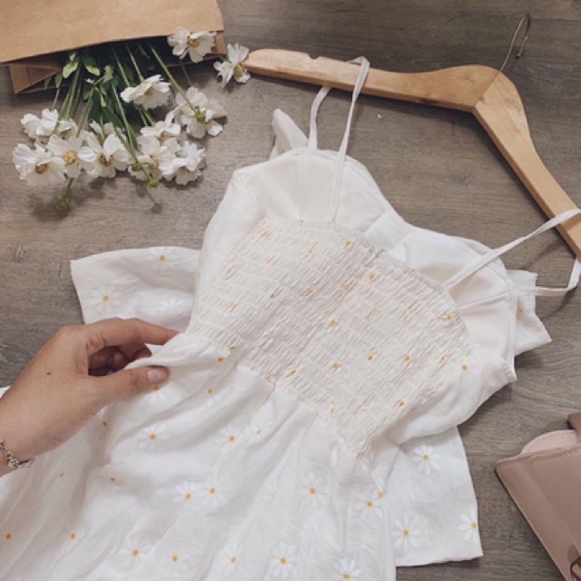 VÁY HAI DÂY NƠ CHẤM BI