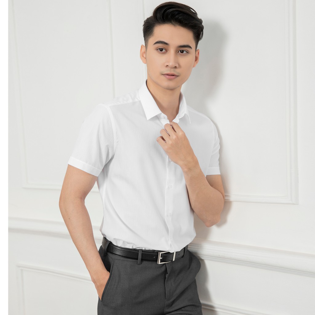 sơ mi nam ngắn tay trắng [ARISTINO] thiết kế họa tiết dệt dọc cơ bản, không túi ngực với tà lượn thời trang- ASSR15