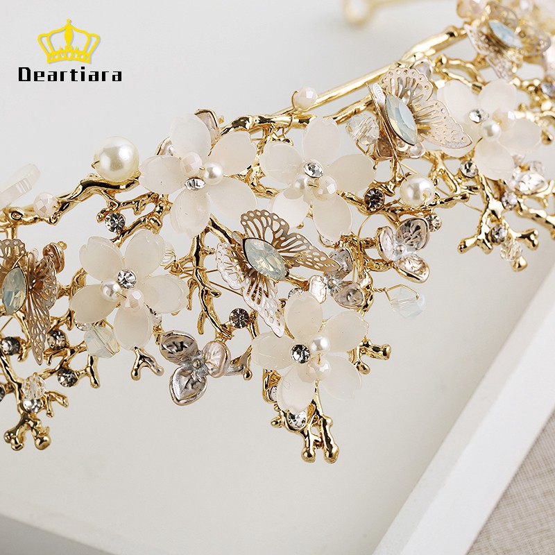 Tiara bride decorated beads and white gold pearls