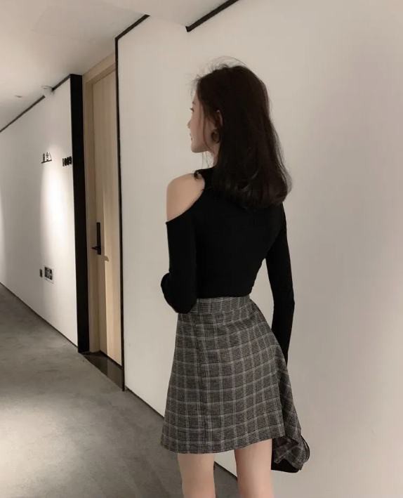 Áo Thun Nữ Dài Tay Trễ Vai 66kg