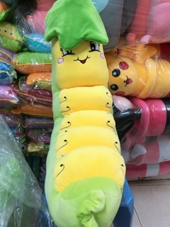 Gối ôm Sâu lá xinh