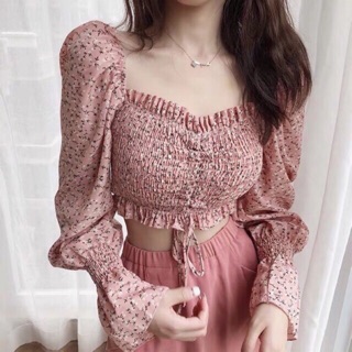 Áo kiểu rút giữa họa tiết hoa