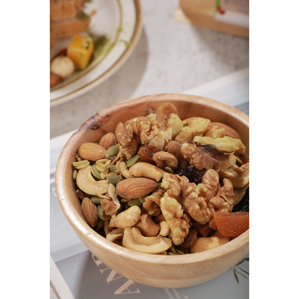 (Quà Tặng Là 1 bánh yến mạch cao cấp) Ngũ Cốc Ăn Kiêng Yến Mạch Granola siêu hạt (90% hạt và quả) gói 500g