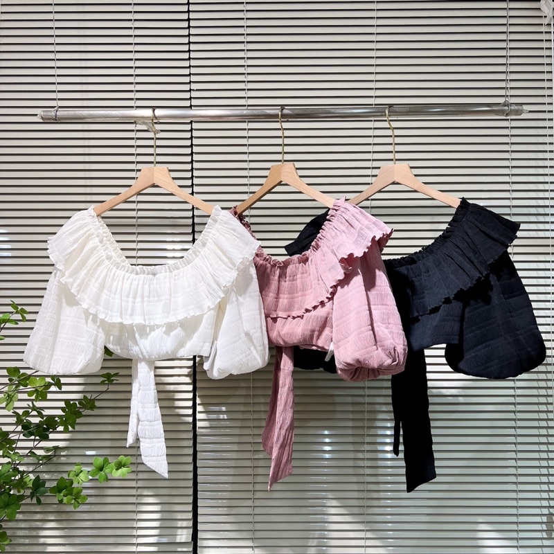 Áo croptop cổ bèo dập ly , Peace House Clothing