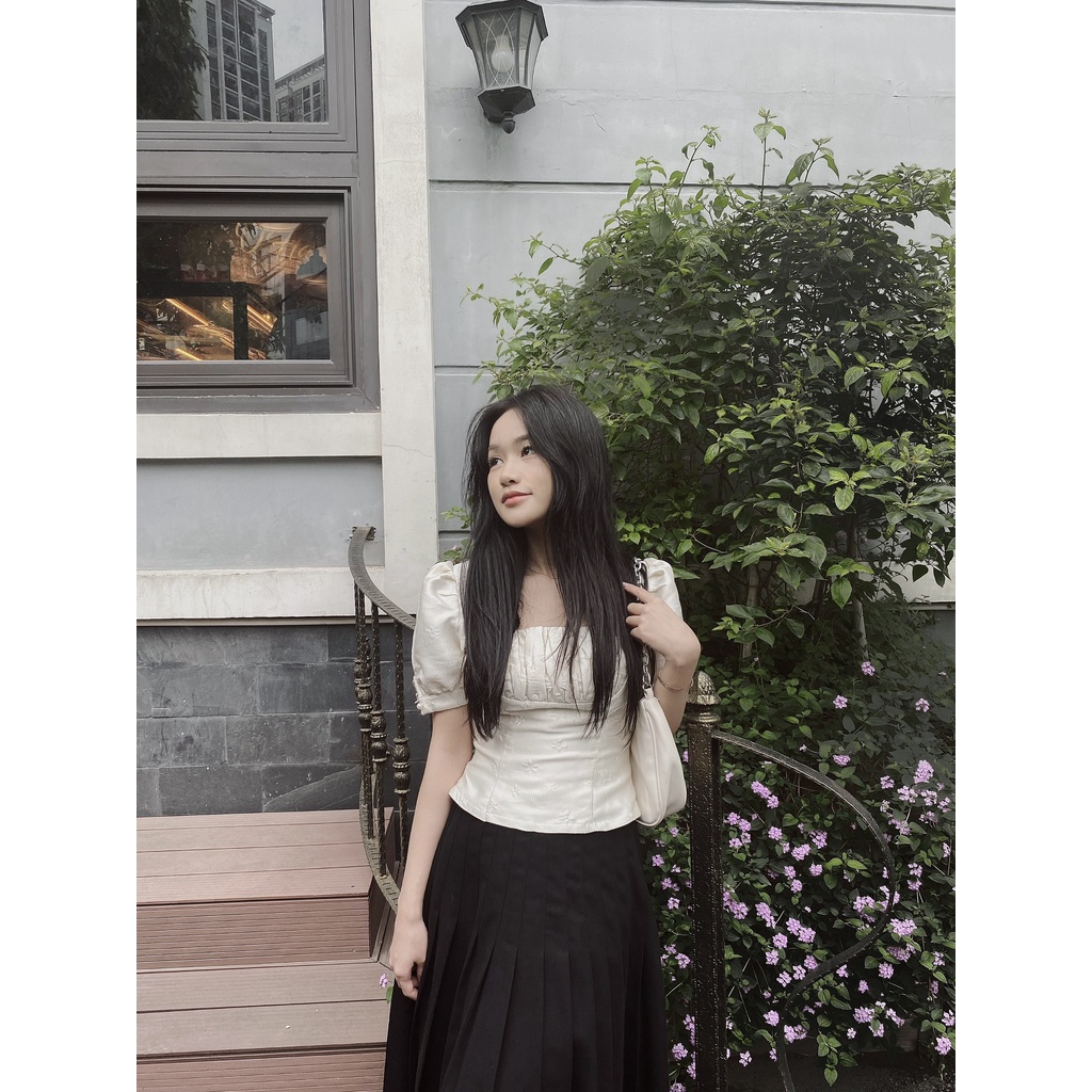 Áo KHALES Lucie cổ vuông tay bồng vải gấm