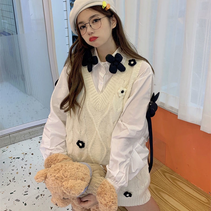 Áo khoác vest dệt kim cổ chữ V thêu hoa thời trang Nhật Bản dễ thương | BigBuy360 - bigbuy360.vn