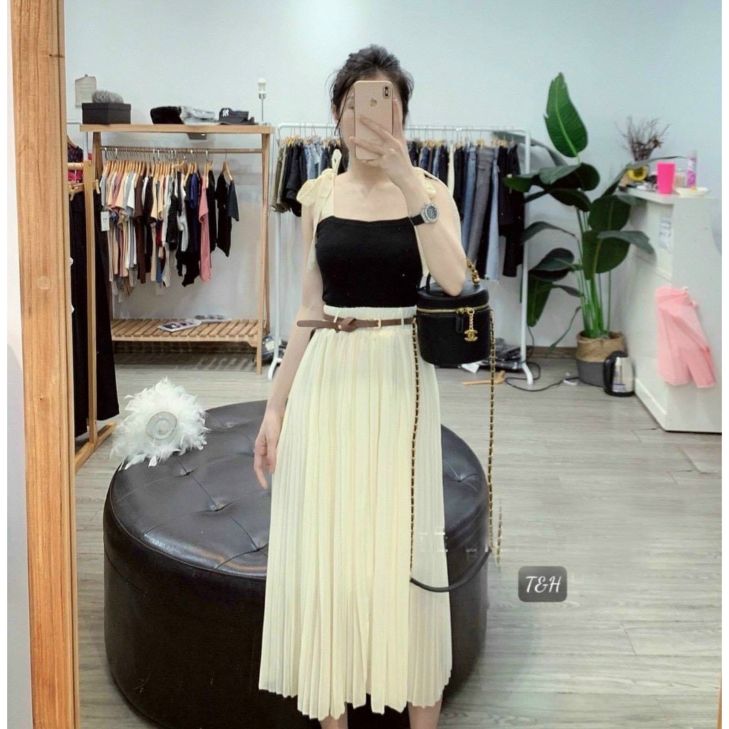 Chân váy ly nhỏ kèm đai