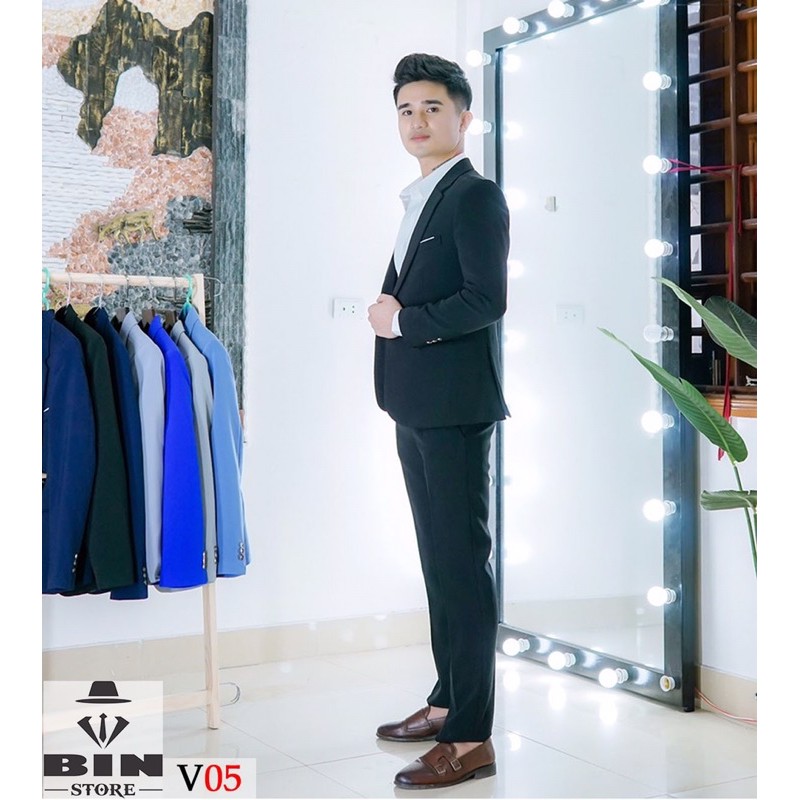 Xả lô vest nam gồm 1 áo và 1 quần màu đen  chất vải đẹp