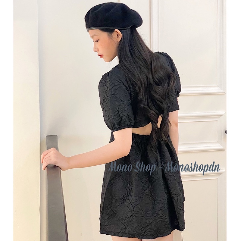 Váy nữ trắng gấm xốp hở lưng dáng xoè, Đầm cổ V hoạ tiết hoa nổi khoét lưng Ảnh thật/ sẵn | BigBuy360 - bigbuy360.vn