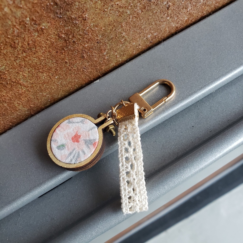 Móc Khóa Handmade Bọc Vải Phong Cách Vintage